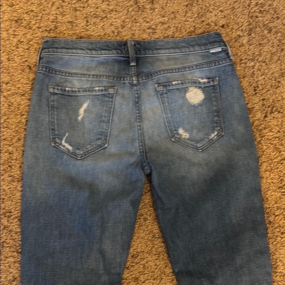 MOTHER Cropped Jeans in Distressed Blue - Picture 4 of 5